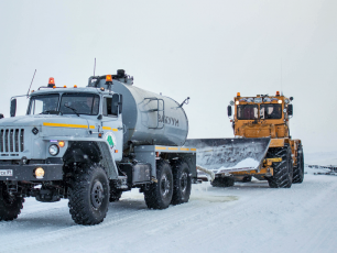 На Ямале дорожники готовят к открытию первый региональный зимник