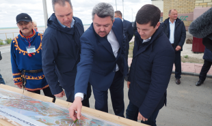 Дмитрий Артюхов поговорил с жителями приуралья о перспективах района