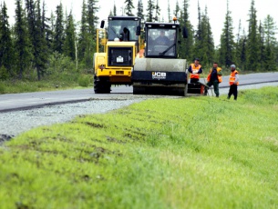 В муниципалитетах ЯНАО капитально отремонтируют более ста километров дорог