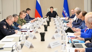 Дмитрий Артюхов провел заседание окружной призывной комиссии по мобилизации граждан в ЯНАО